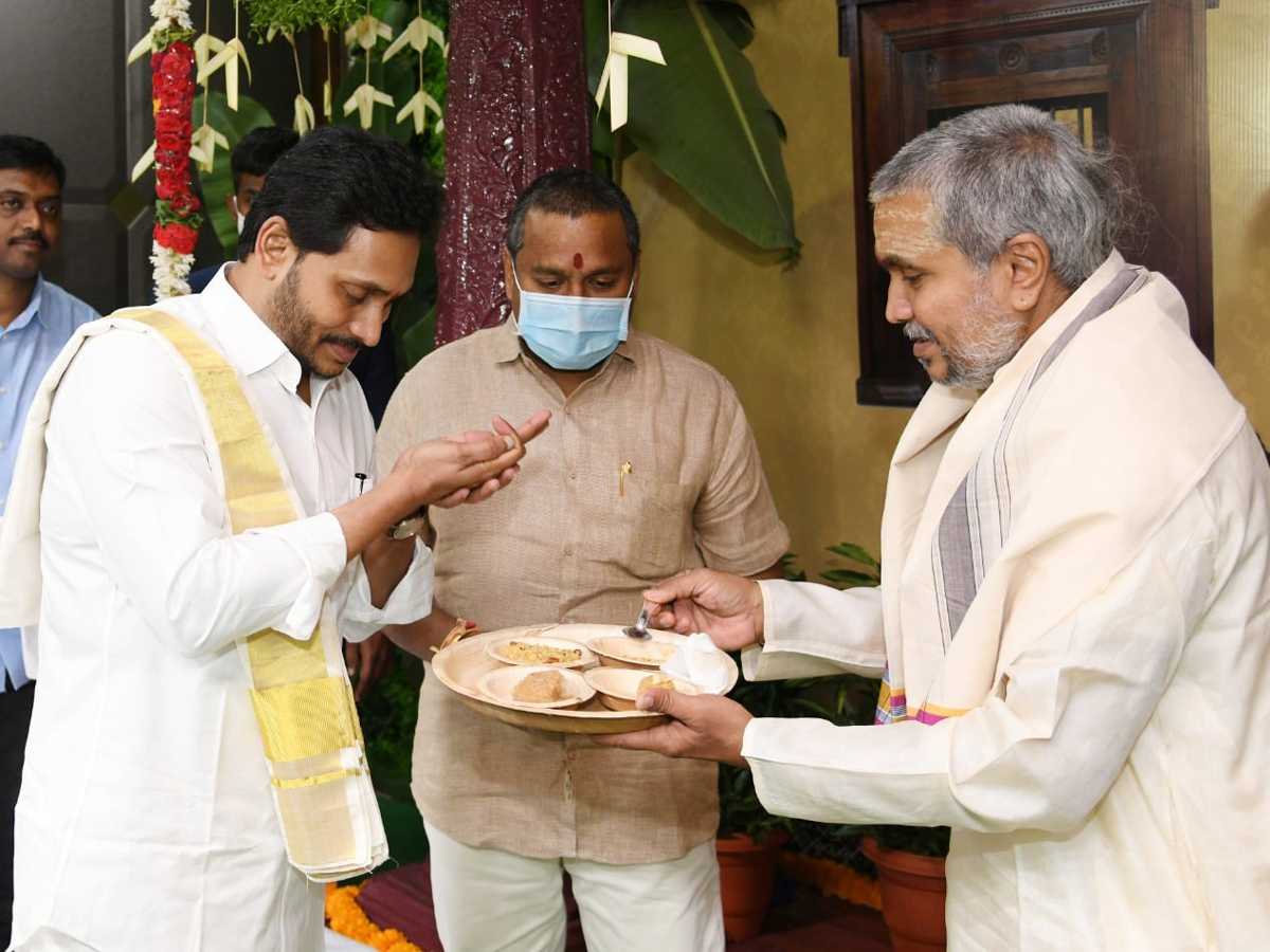 AP CM YS Jagan Joins Ugadi Celebrations Photo Gallery - Sakshi10