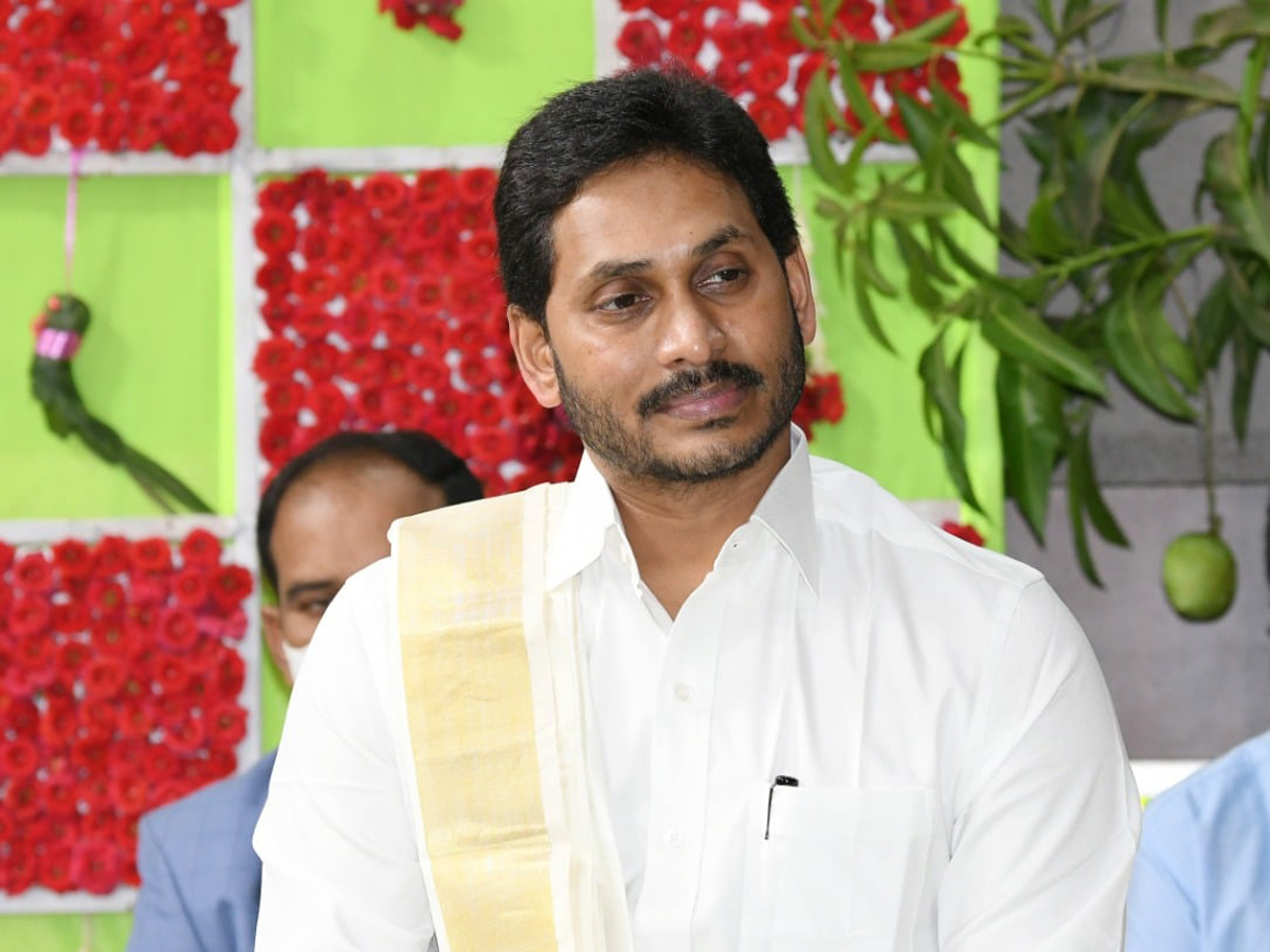 AP CM YS Jagan Joins Ugadi Celebrations Photo Gallery - Sakshi12