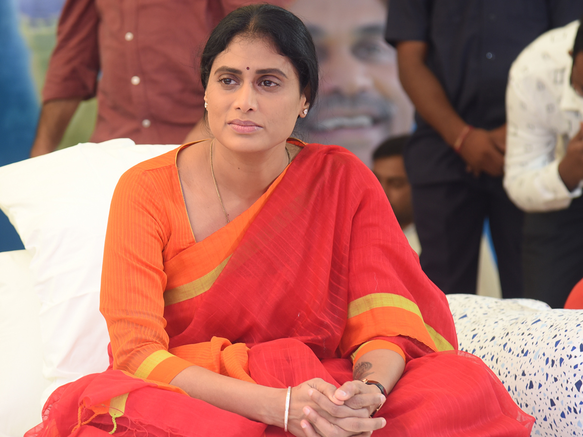 YS Sharmila deeksha At Indira Park - Sakshi17