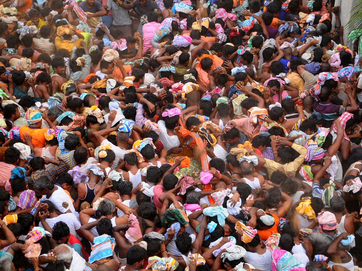 Pidakala Samaram Festival In Kairuppala Photo Gallery - Sakshi14