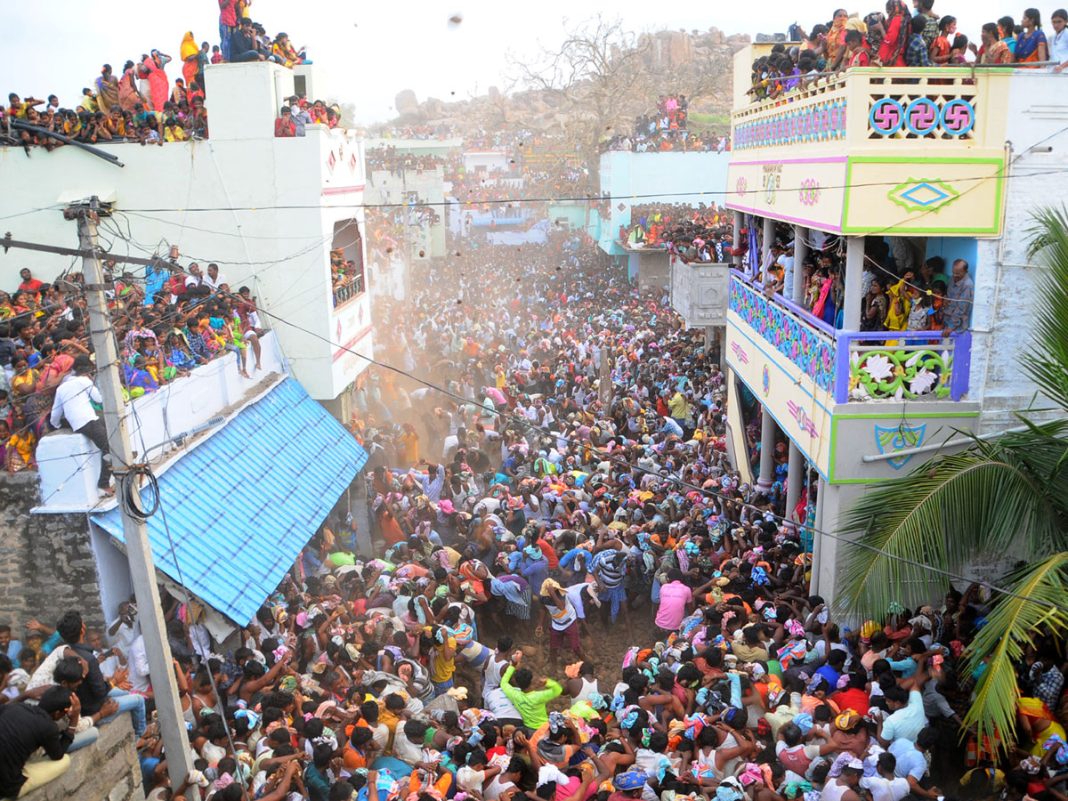 Pidakala Samaram Festival In Kairuppala Photo Gallery - Sakshi17