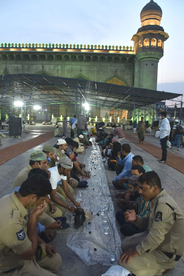 Ramadan Fasting Begins Photo Gallery - Sakshi21