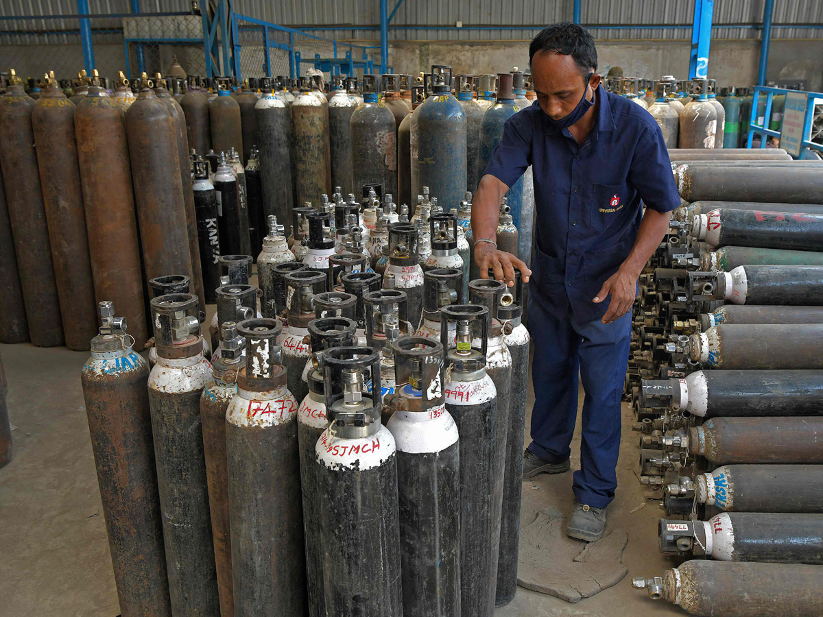 Oxygen supply for industries to be diverted to hospitals Photo Gallery - Sakshi10