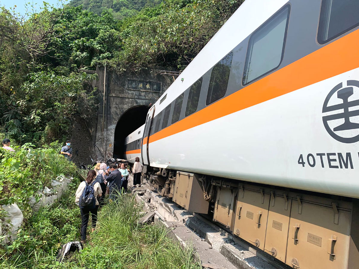 Terrible Train Accident In Taiwan Photo Gallery - Sakshi2