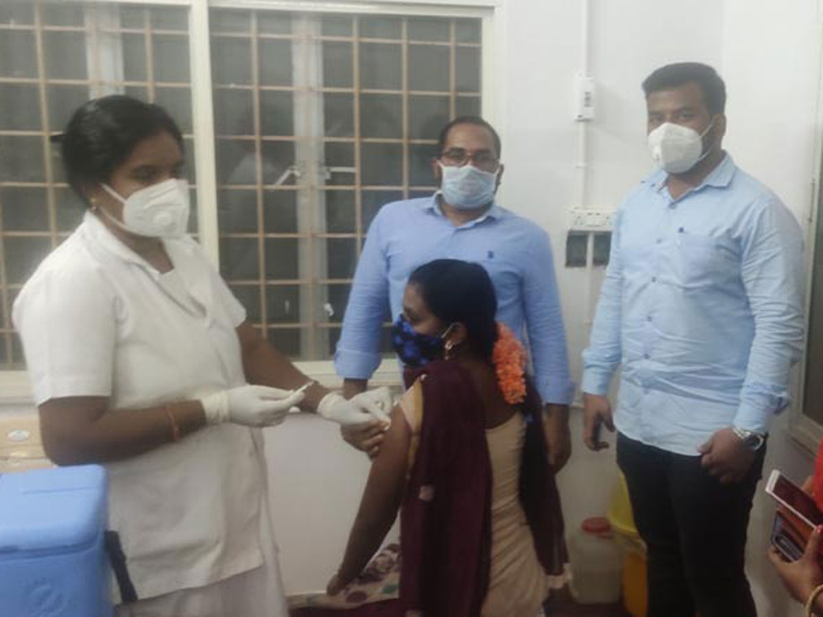 People Getting Vaccinated Photo Gallery - Sakshi21