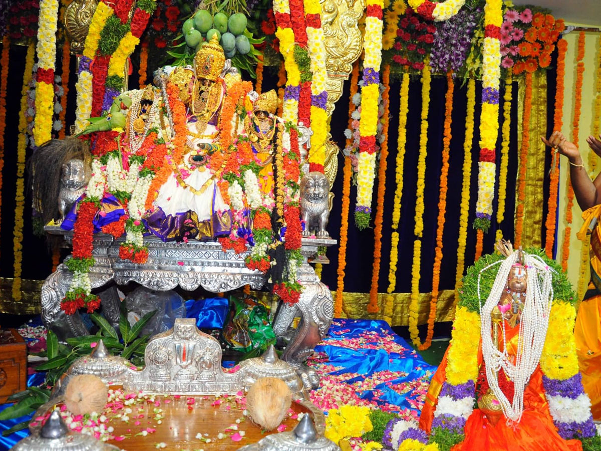 The coronation ceremony of Lord Sri Rama in Bhadrachalam Photo Gallery - Sakshi15