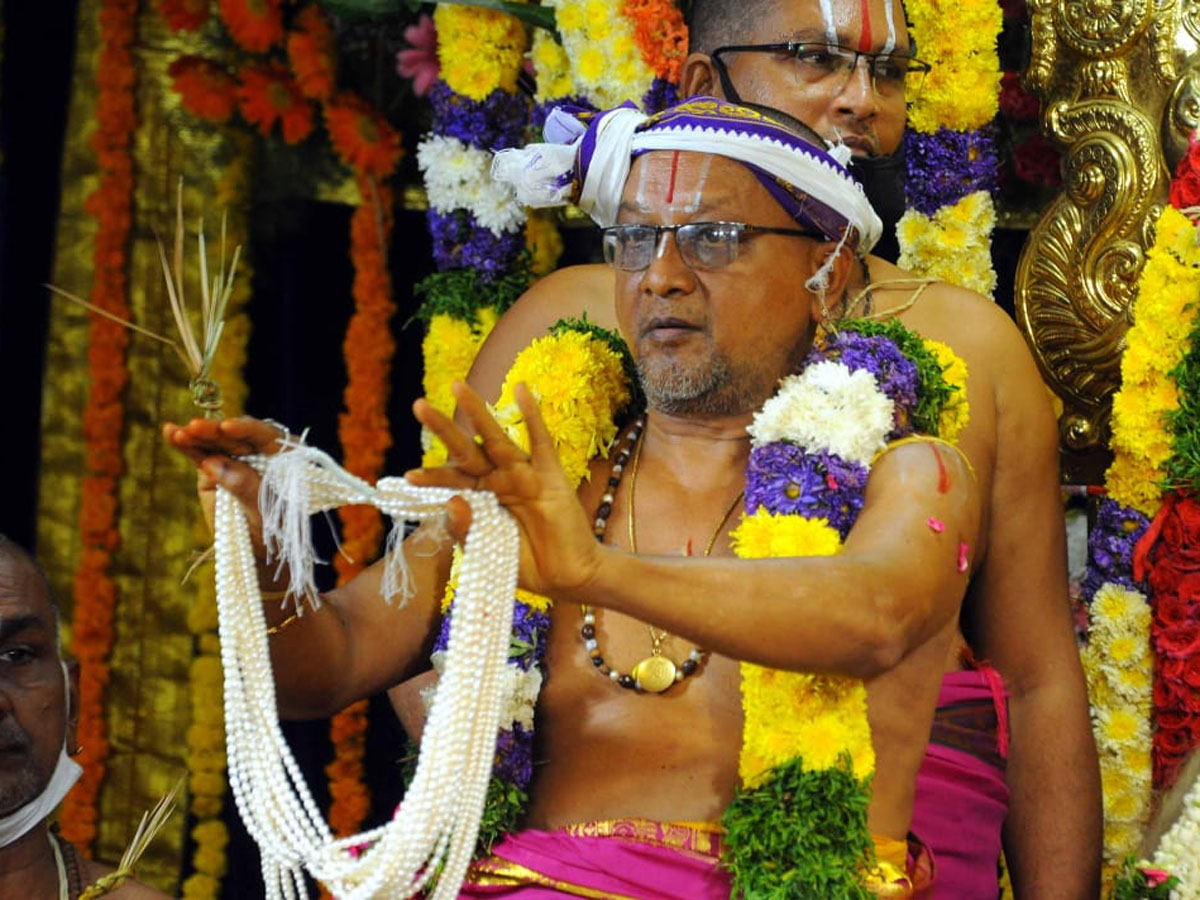 The coronation ceremony of Lord Sri Rama in Bhadrachalam Photo Gallery - Sakshi30