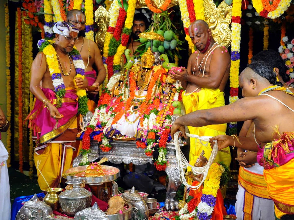 The coronation ceremony of Lord Sri Rama in Bhadrachalam Photo Gallery - Sakshi9