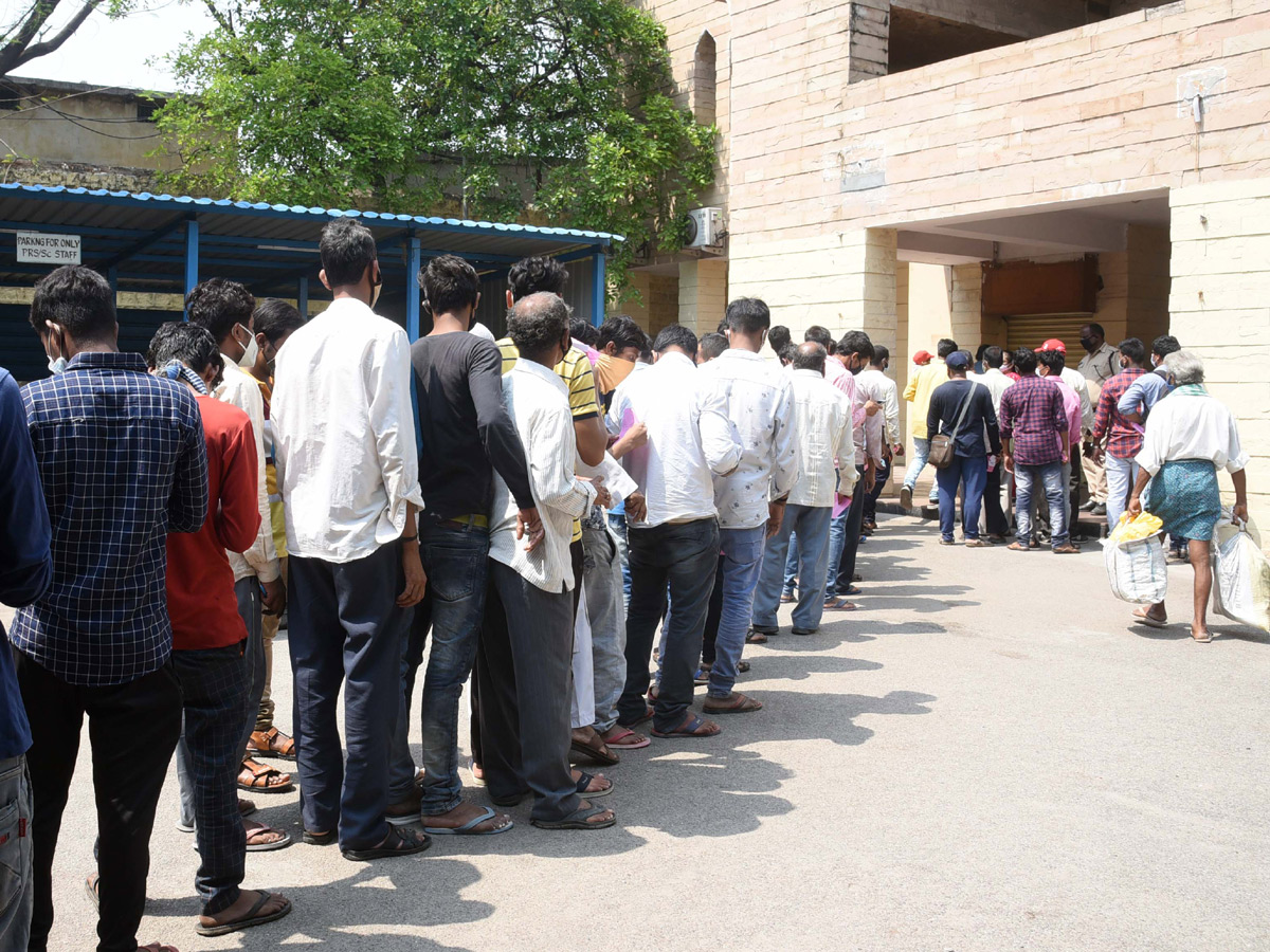 Hyderabad Heavy Rush at Secunderabad Railway Station - Sakshi20