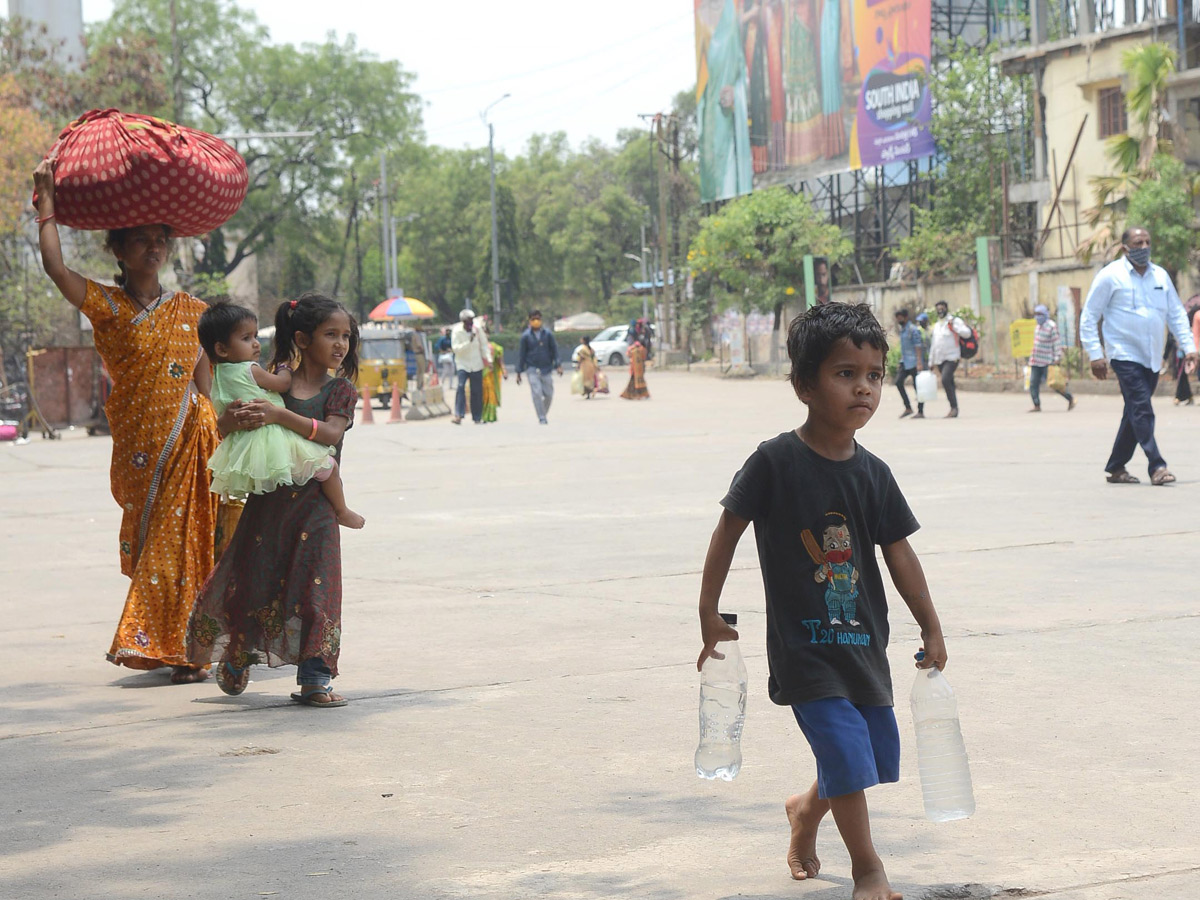 Hyderabad Heavy Rush at Secunderabad Railway Station - Sakshi31