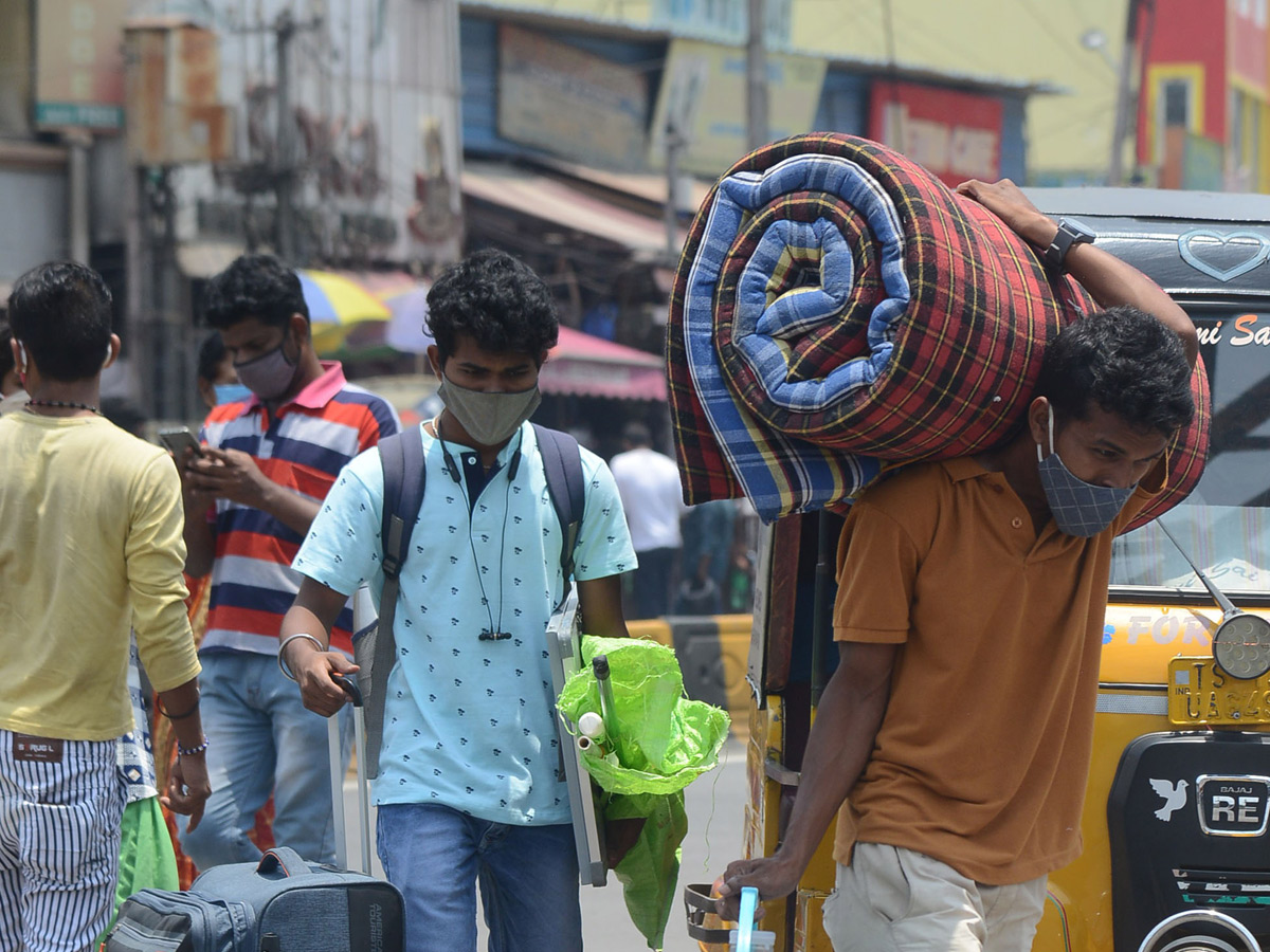 Hyderabad Heavy Rush at Secunderabad Railway Station - Sakshi34