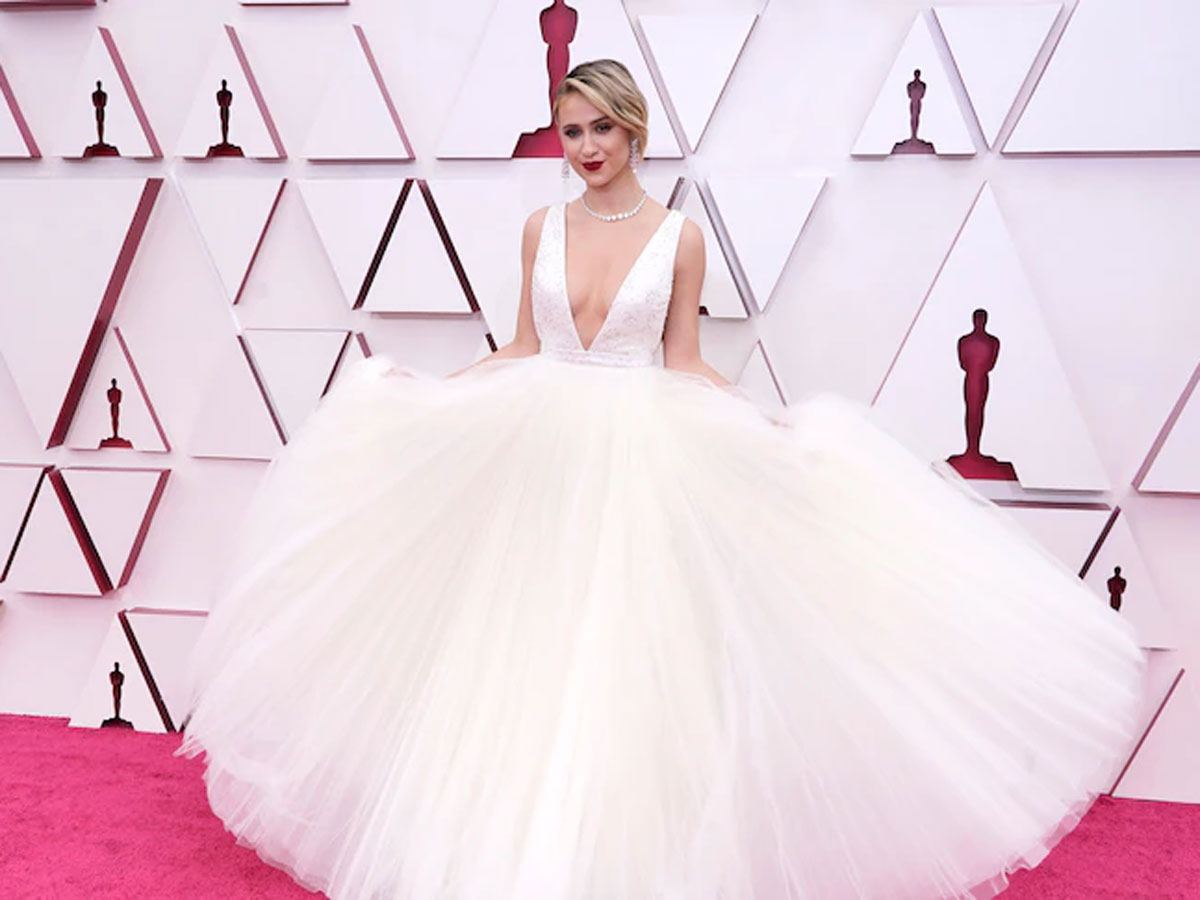 2021 Oscars Red Carpet Fashion Photo Gallery - Sakshi9