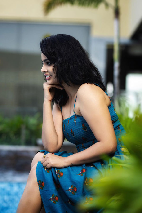 Nandita Swetha Birthday Special Photo Gallery - Sakshi23