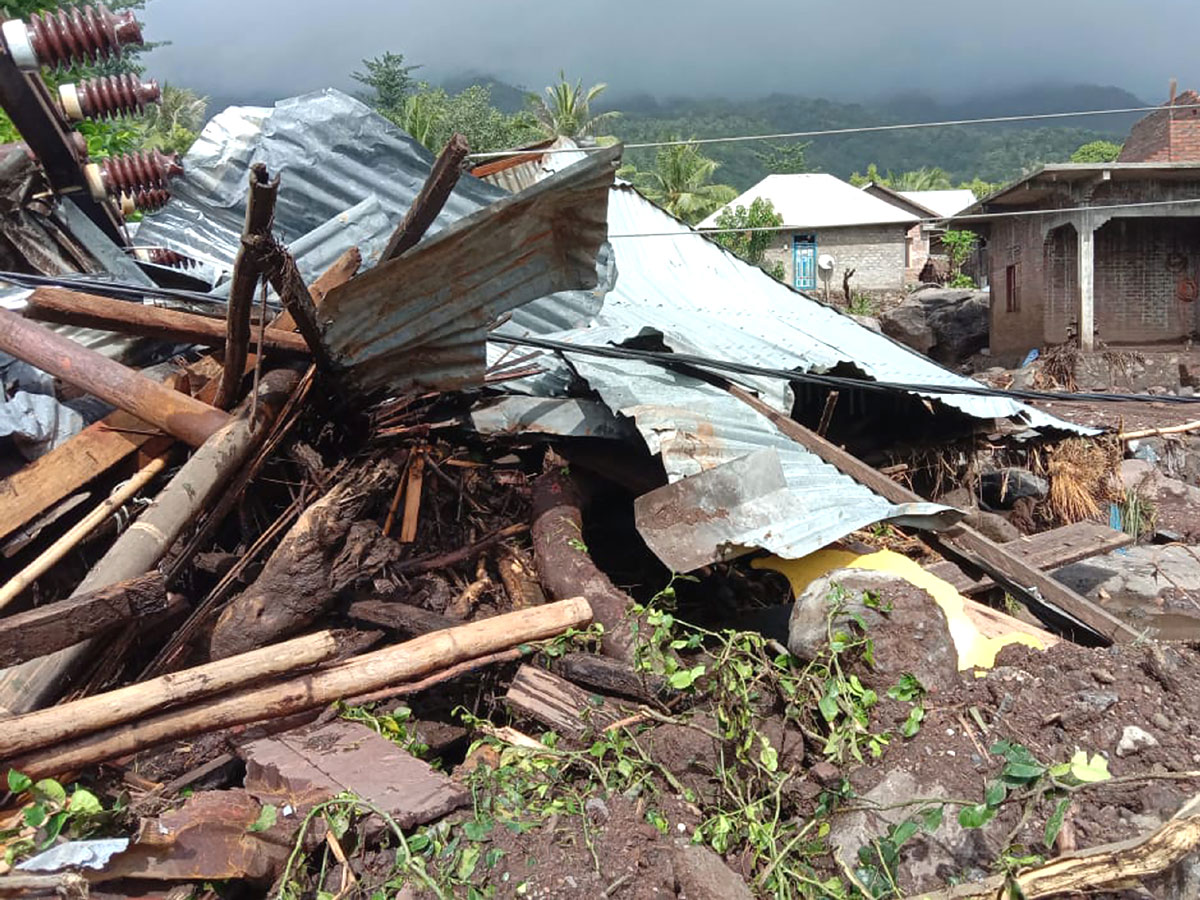 Heavy Rains Trigger Landslides, Floods In Indonesia Photo Gallery - Sakshi14