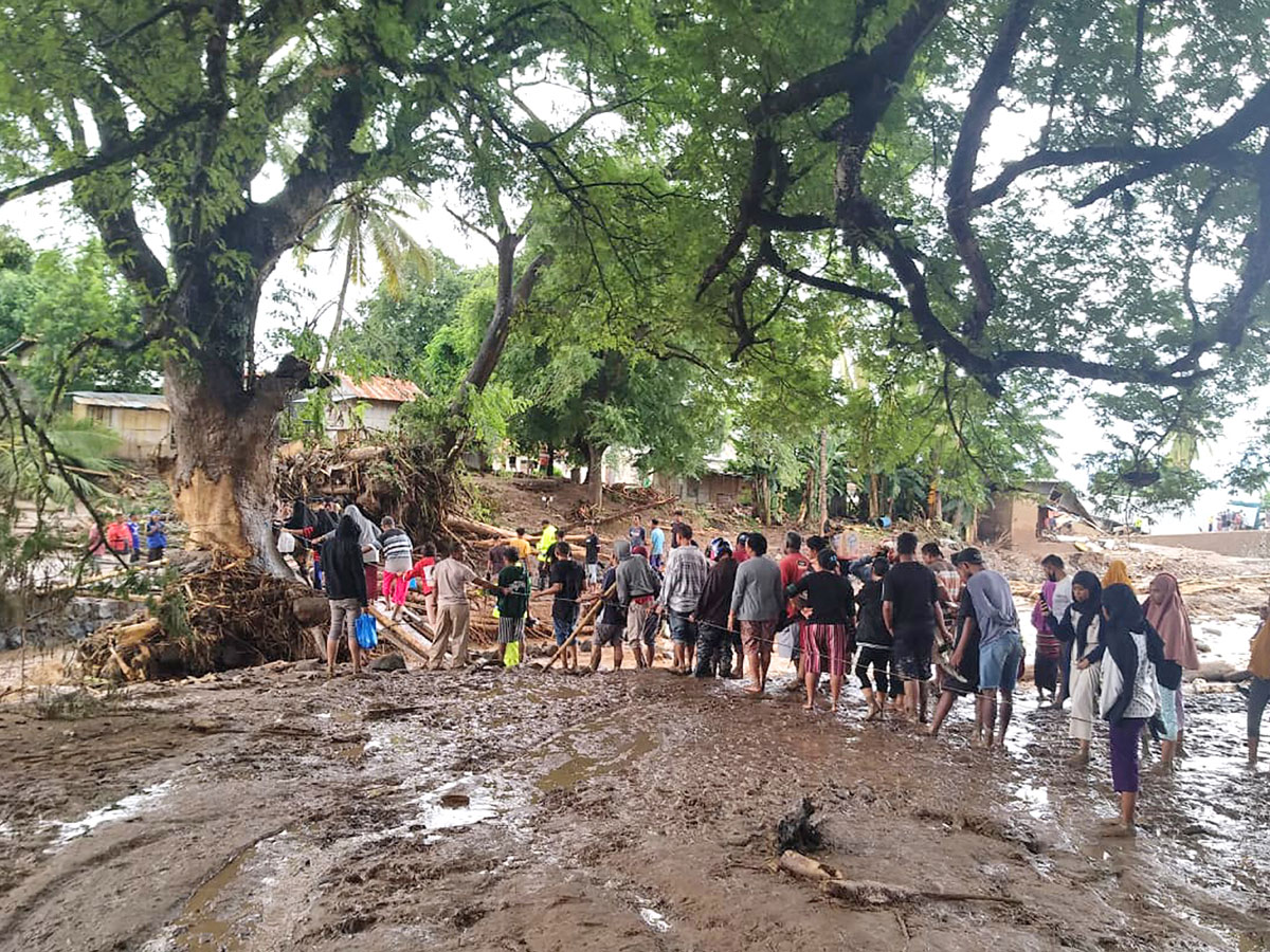 Heavy Rains Trigger Landslides, Floods In Indonesia Photo Gallery - Sakshi6