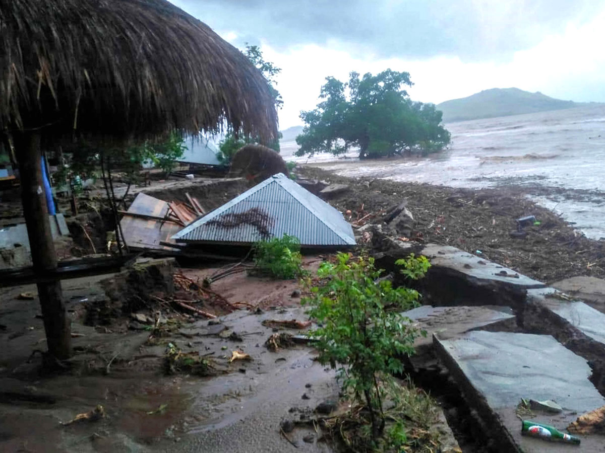 Heavy Rains Trigger Landslides, Floods In Indonesia Photo Gallery - Sakshi8