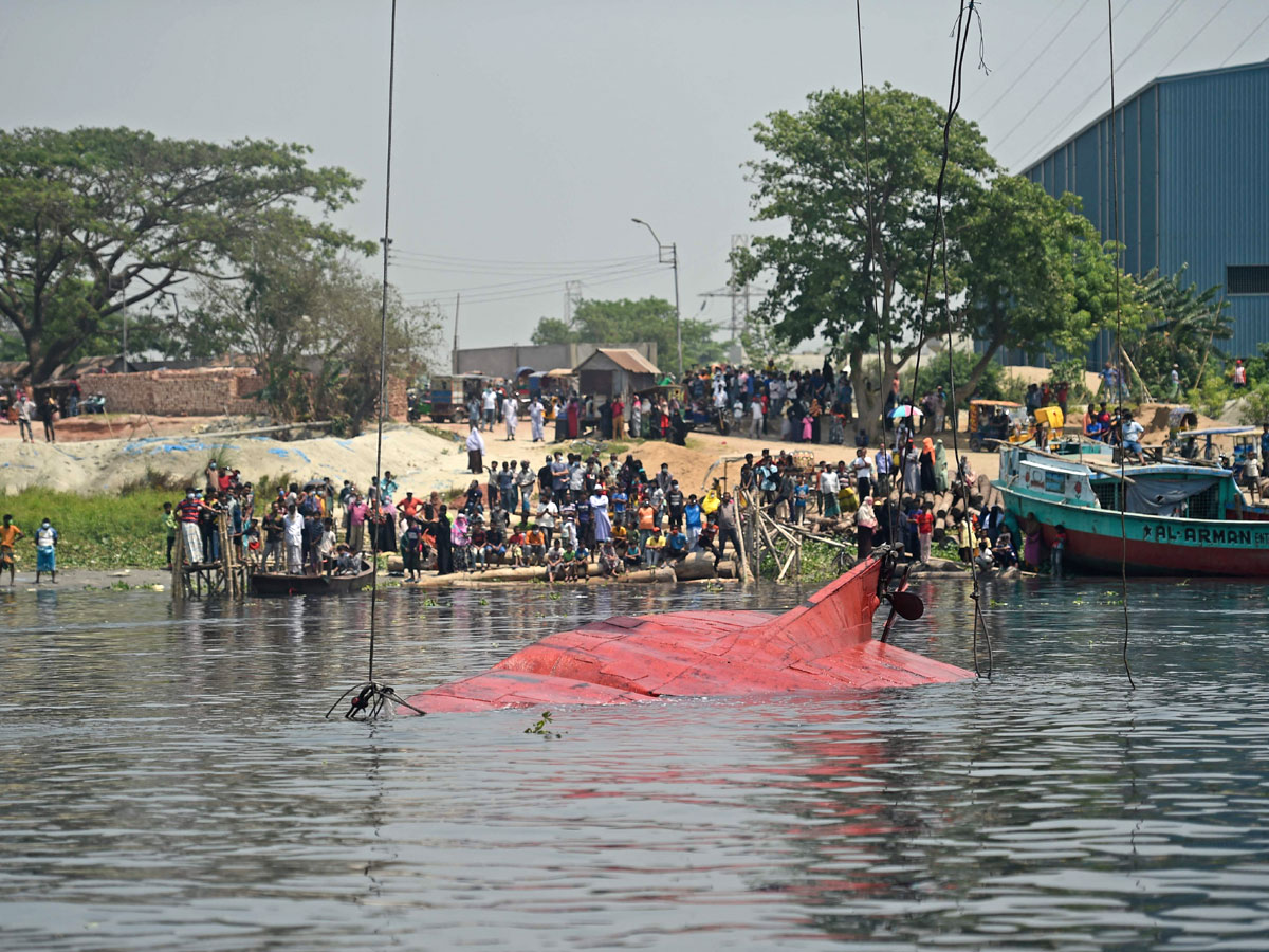 Boat Accident In Bangladesh Photo Gallery - Sakshi13