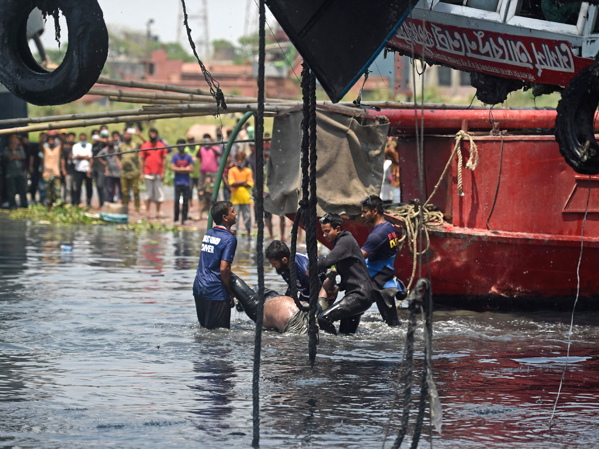 Boat Accident In Bangladesh Photo Gallery - Sakshi22