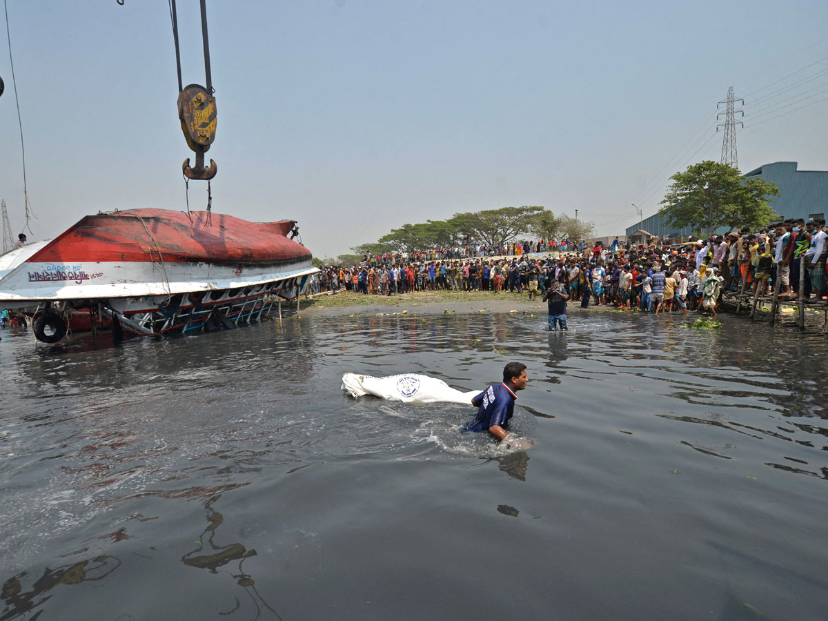 Boat Accident In Bangladesh Photo Gallery - Sakshi24