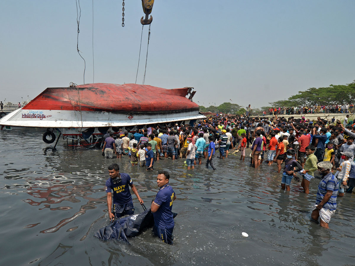 Boat Accident In Bangladesh Photo Gallery - Sakshi28