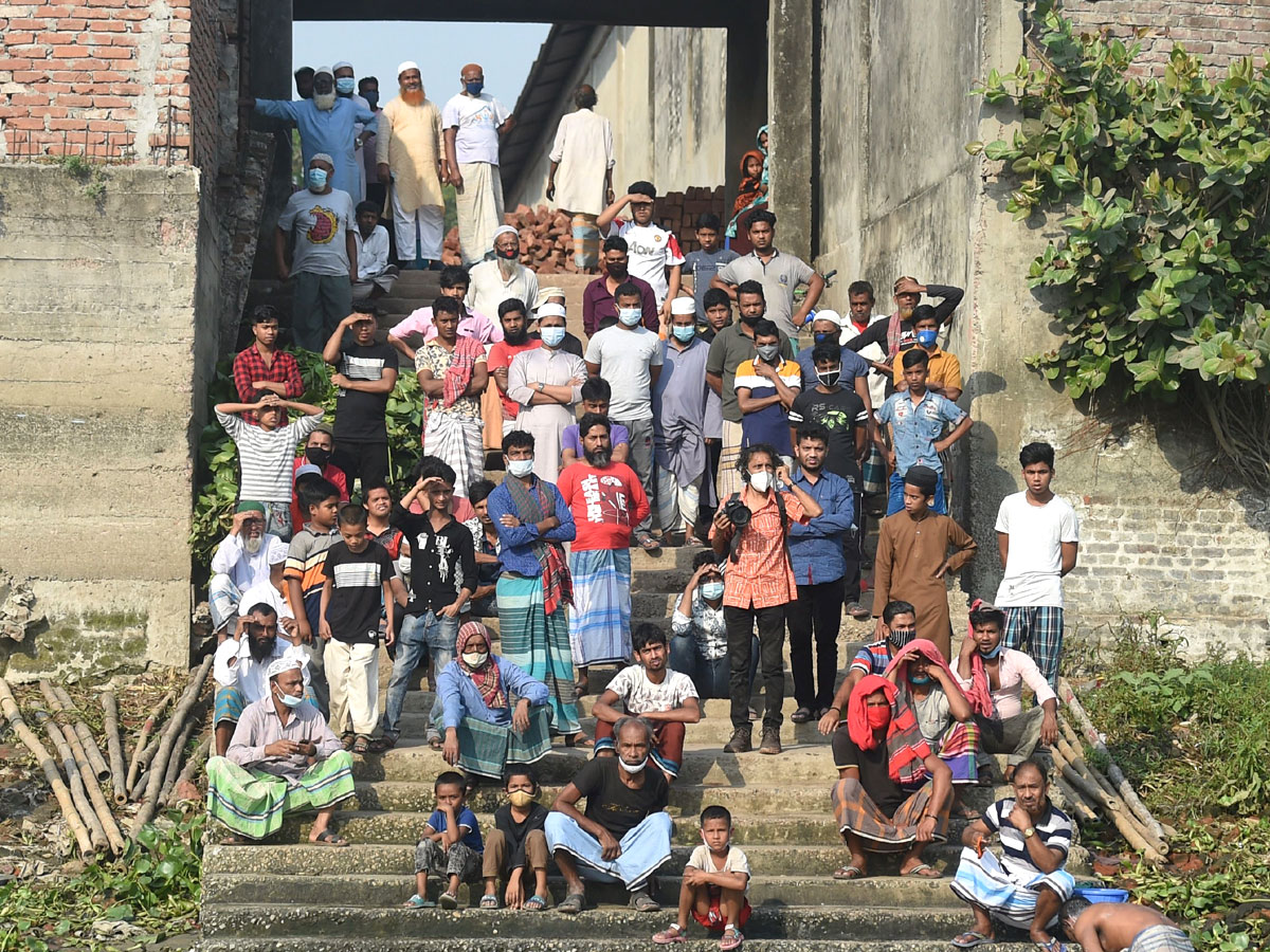 Boat Accident In Bangladesh Photo Gallery - Sakshi32