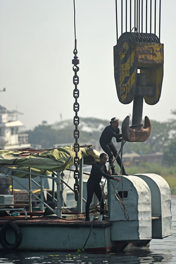 Boat Accident In Bangladesh Photo Gallery - Sakshi37