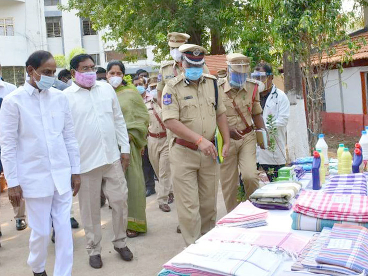 CM KCR Visits Warangal MGM Hospital Photo gallery - Sakshi10