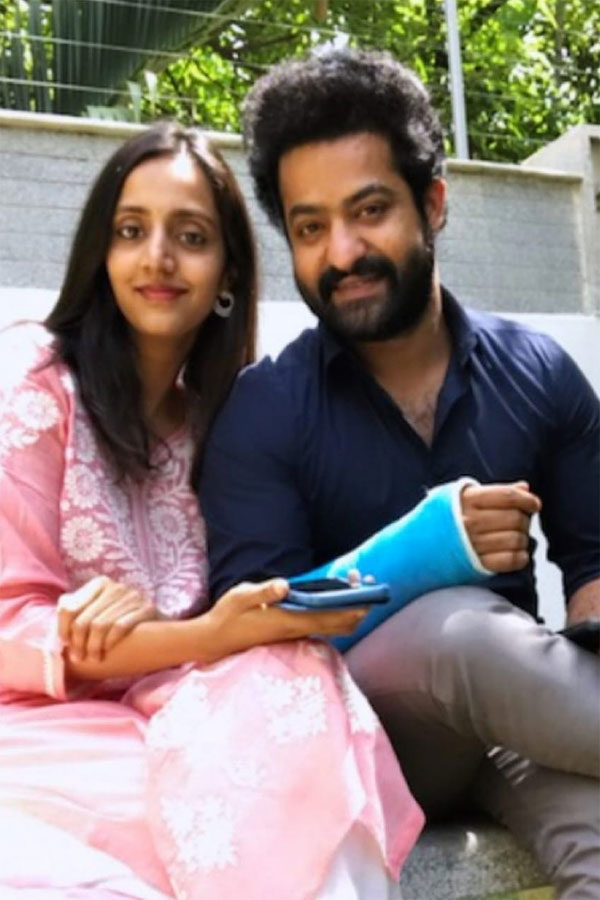 Jr Ntr, Lakshmi Pranathi Wedding Anniversary Photo Gallery - Sakshi12