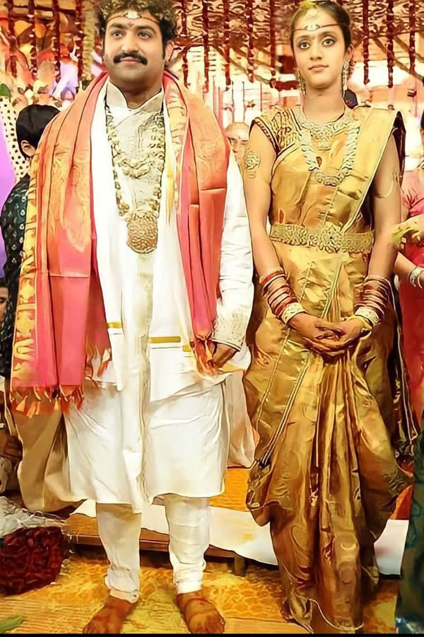 Jr Ntr, Lakshmi Pranathi Wedding Anniversary Photo Gallery - Sakshi17