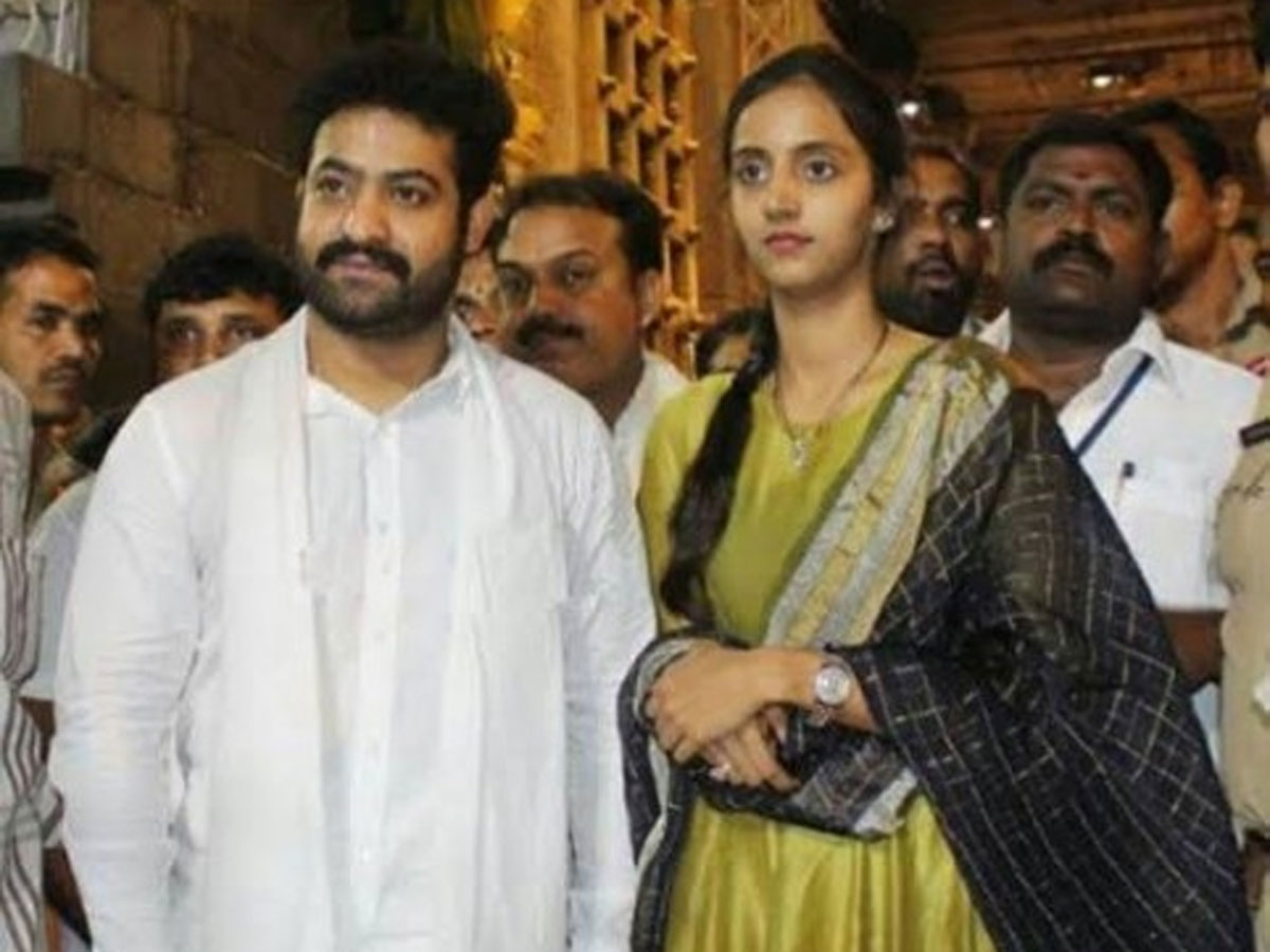 Jr Ntr, Lakshmi Pranathi Wedding Anniversary Photo Gallery - Sakshi6