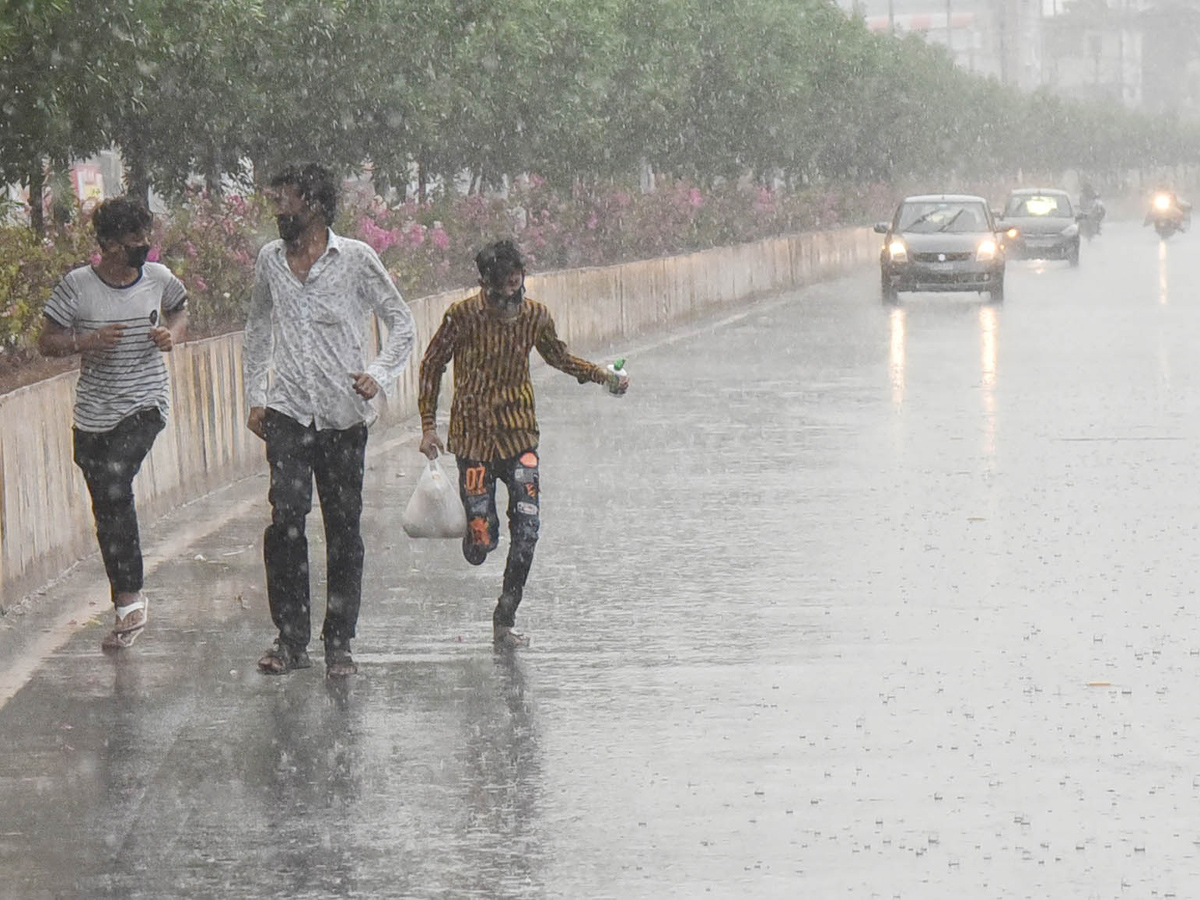 Heavy Rain in Andhra Pradesh Photo Gallery - Sakshi3