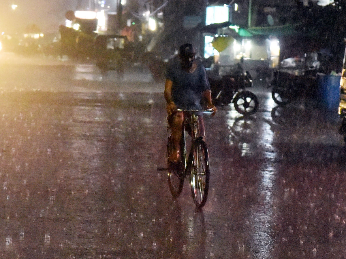 Heavy Rain in Andhra Pradesh Photo Gallery - Sakshi19