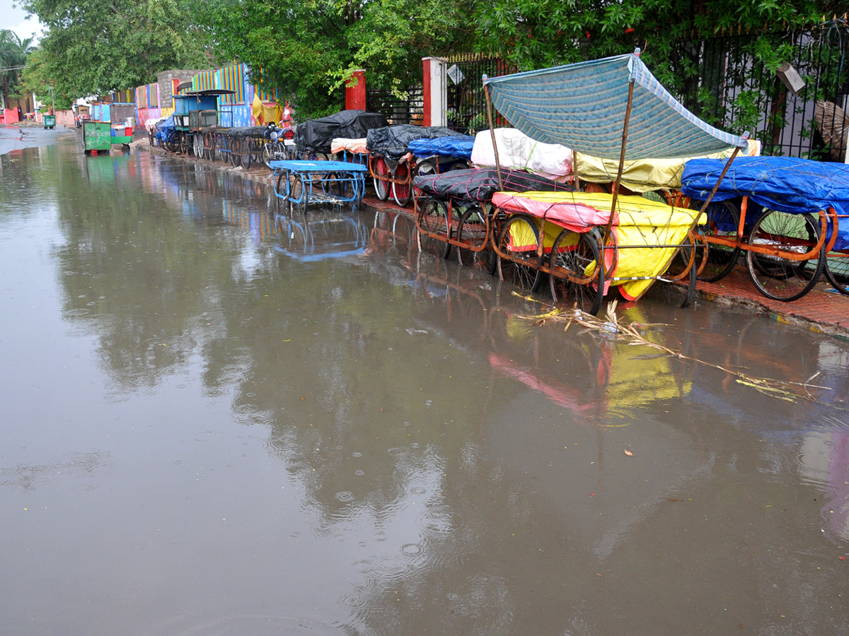 Heavy Rain in Andhra Pradesh Photo Gallery - Sakshi23