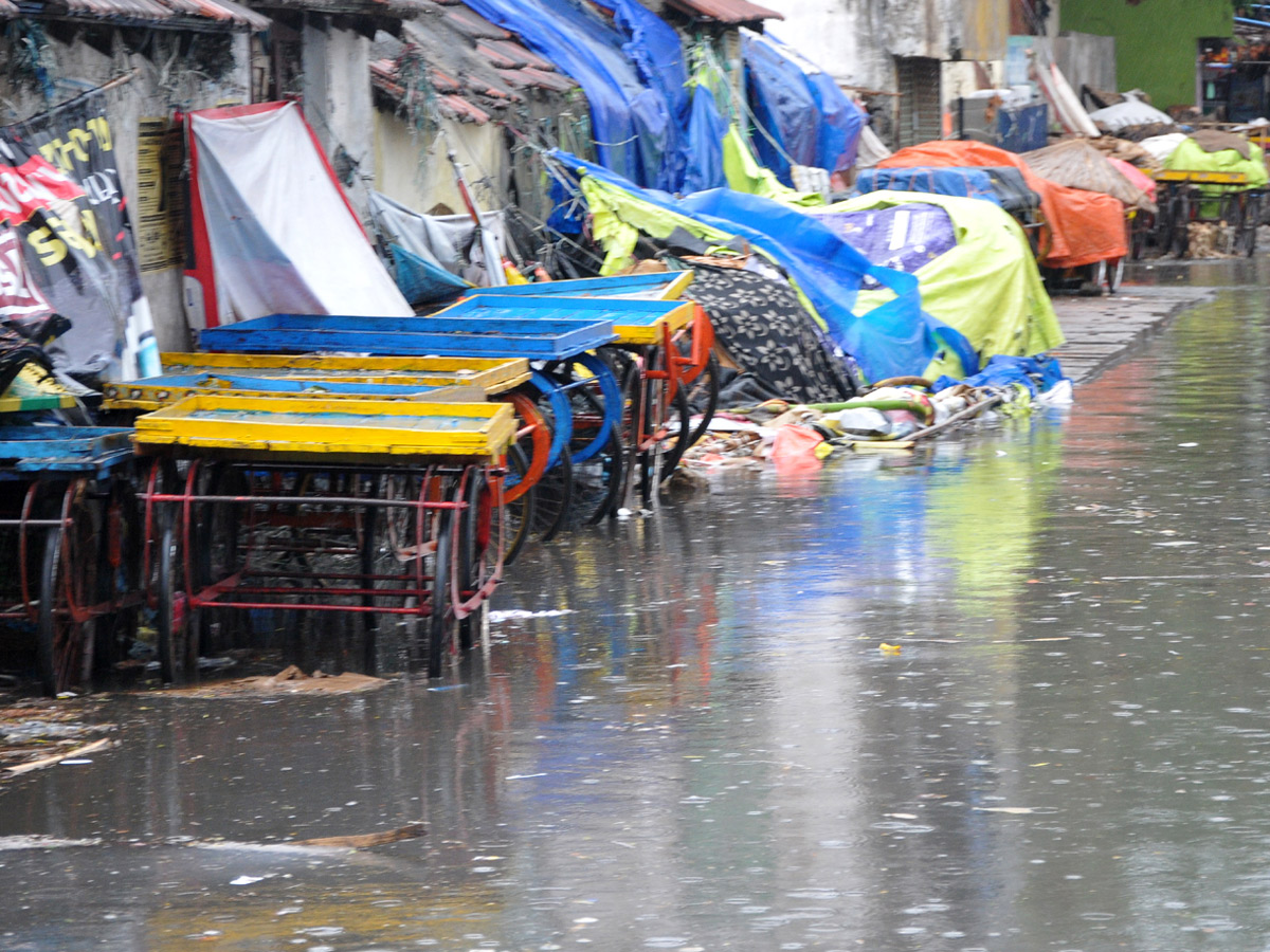 Heavy Rain in Andhra Pradesh Photo Gallery - Sakshi26