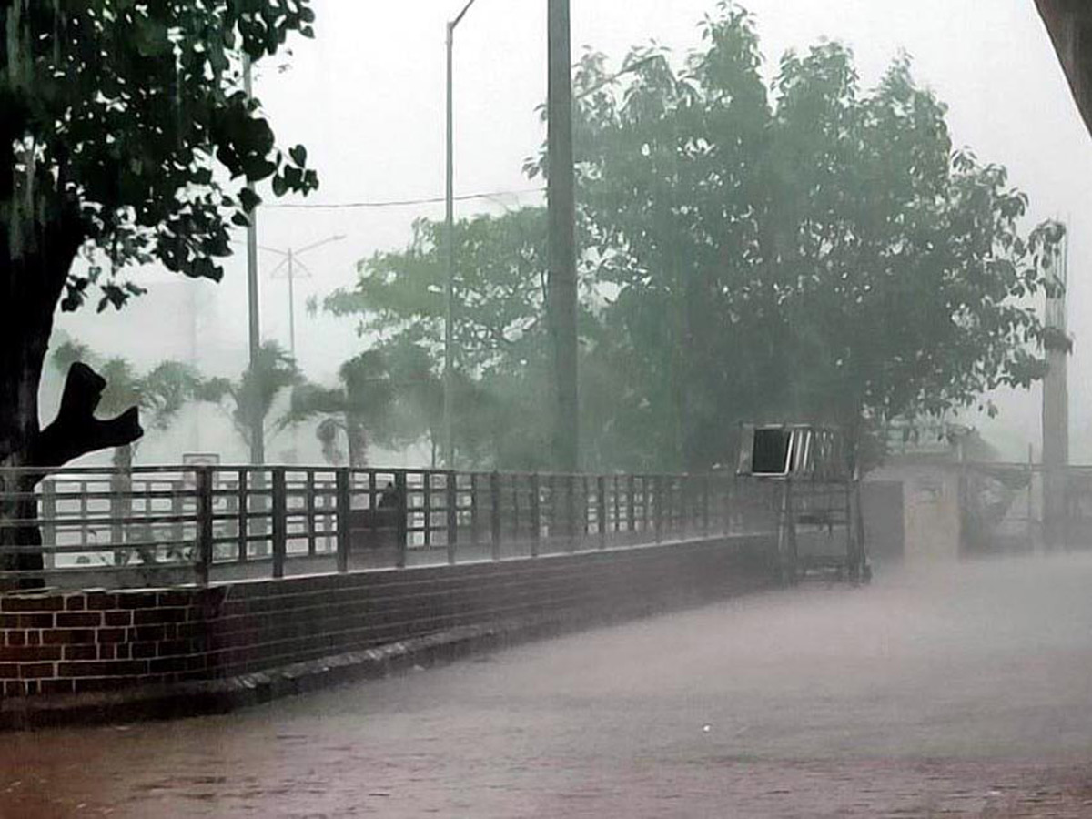 Heavy Rain in Andhra Pradesh Photo Gallery - Sakshi36