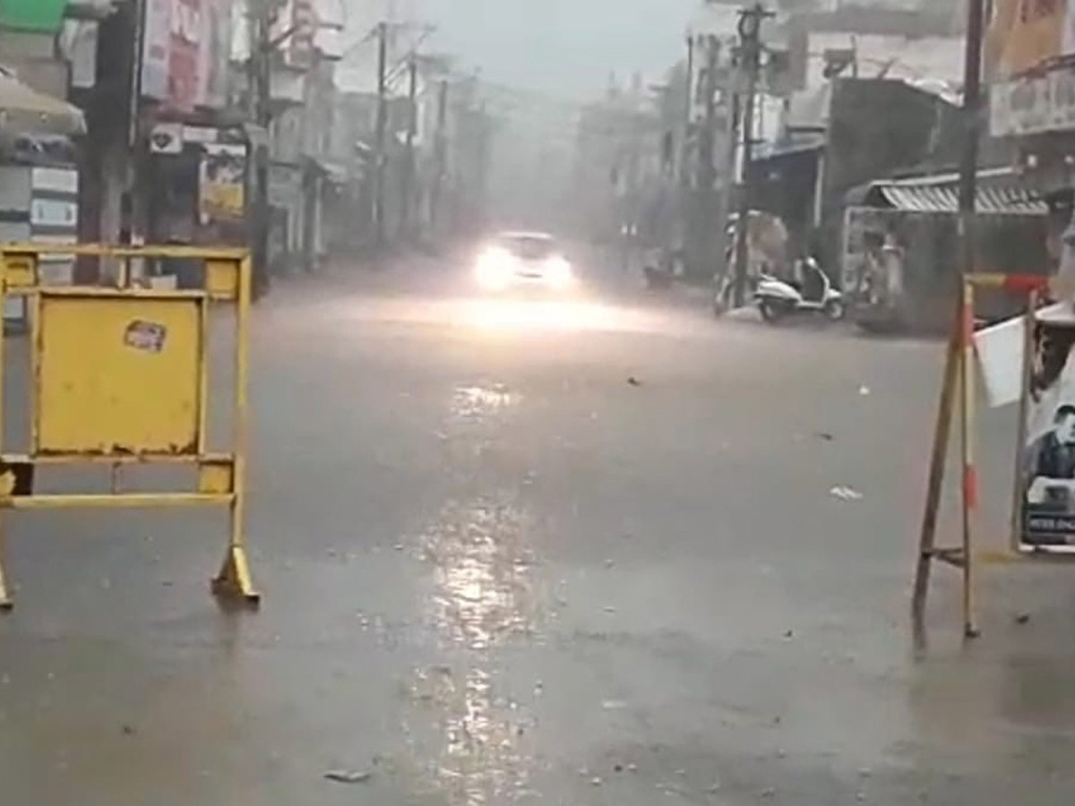 Heavy Rain in Andhra Pradesh Photo Gallery - Sakshi37