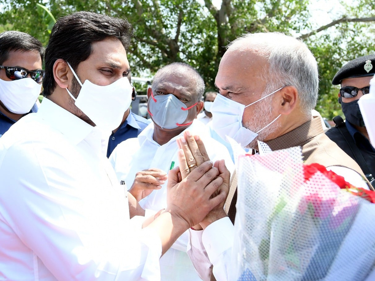 CM YS Jagan Lays Foundation Stone For Krishna River Karakatta - Sakshi11