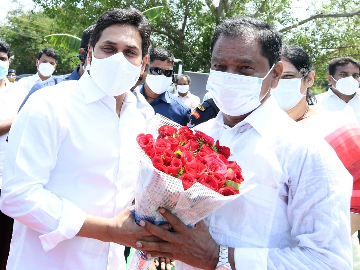 CM YS Jagan Lays Foundation Stone For Krishna River Karakatta - Sakshi13