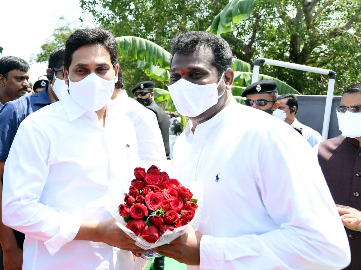 CM YS Jagan Lays Foundation Stone For Krishna River Karakatta - Sakshi18