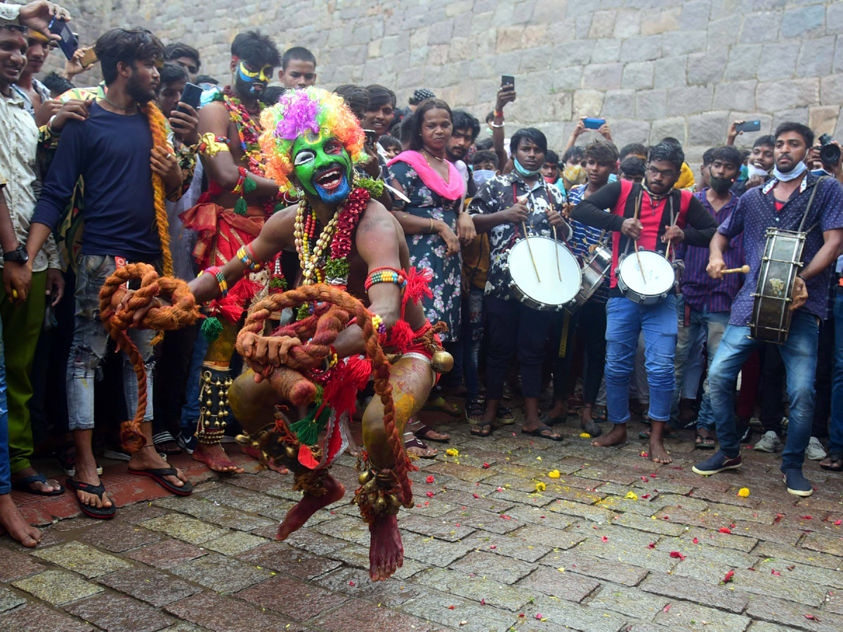 Golconda Bonalu Celebrations 2021 Pics - Sakshi12