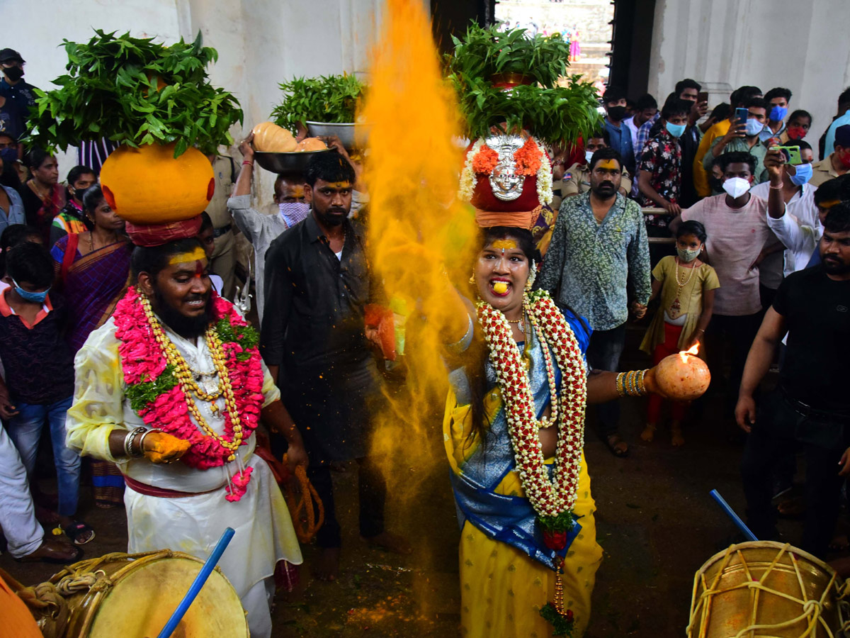 Golconda Bonalu Celebrations 2021 Pics - Sakshi4