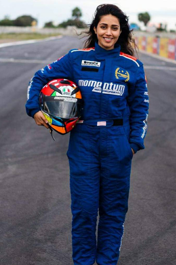 Nivetha Pethuraj has completed Level 1 of the Formula race car - Sakshi14