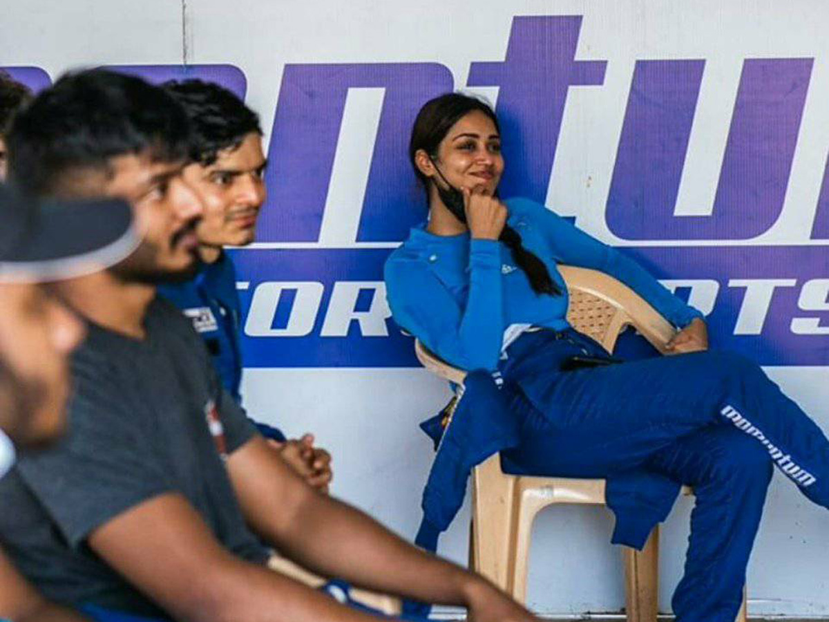 Nivetha Pethuraj has completed Level 1 of the Formula race car - Sakshi7