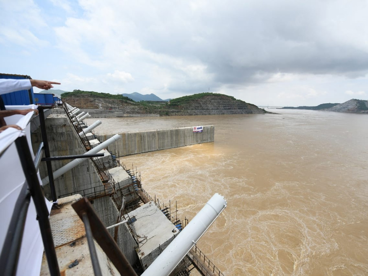 CM YS Jagan Polavaram Project Tour Photo Gallery - Sakshi16