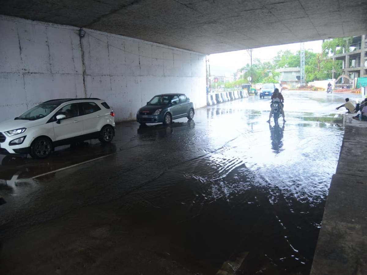 Heavy Rain In Andhra Pradesh - Sakshi14