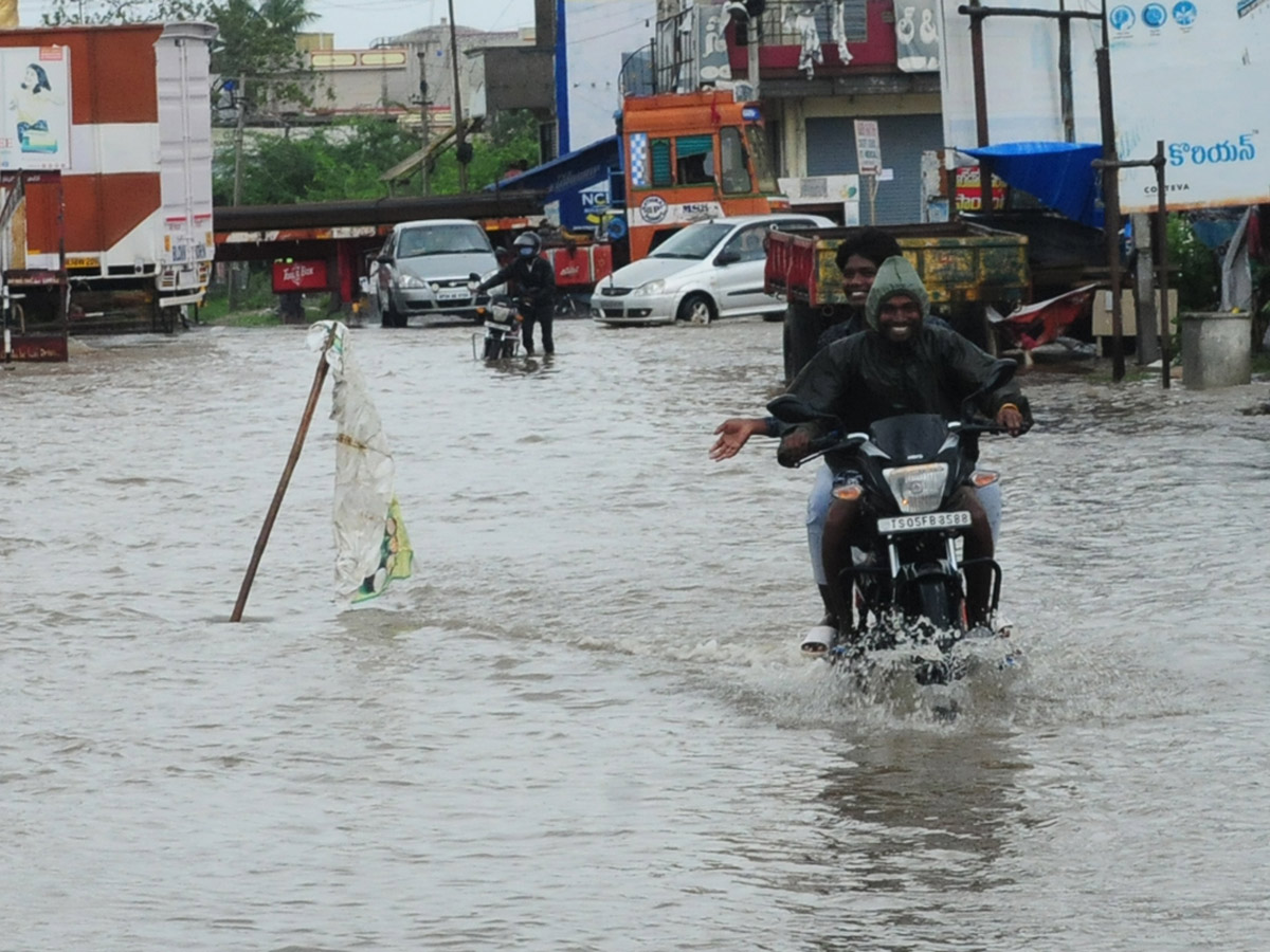 Heavy Rain in Telangana - Sakshi17