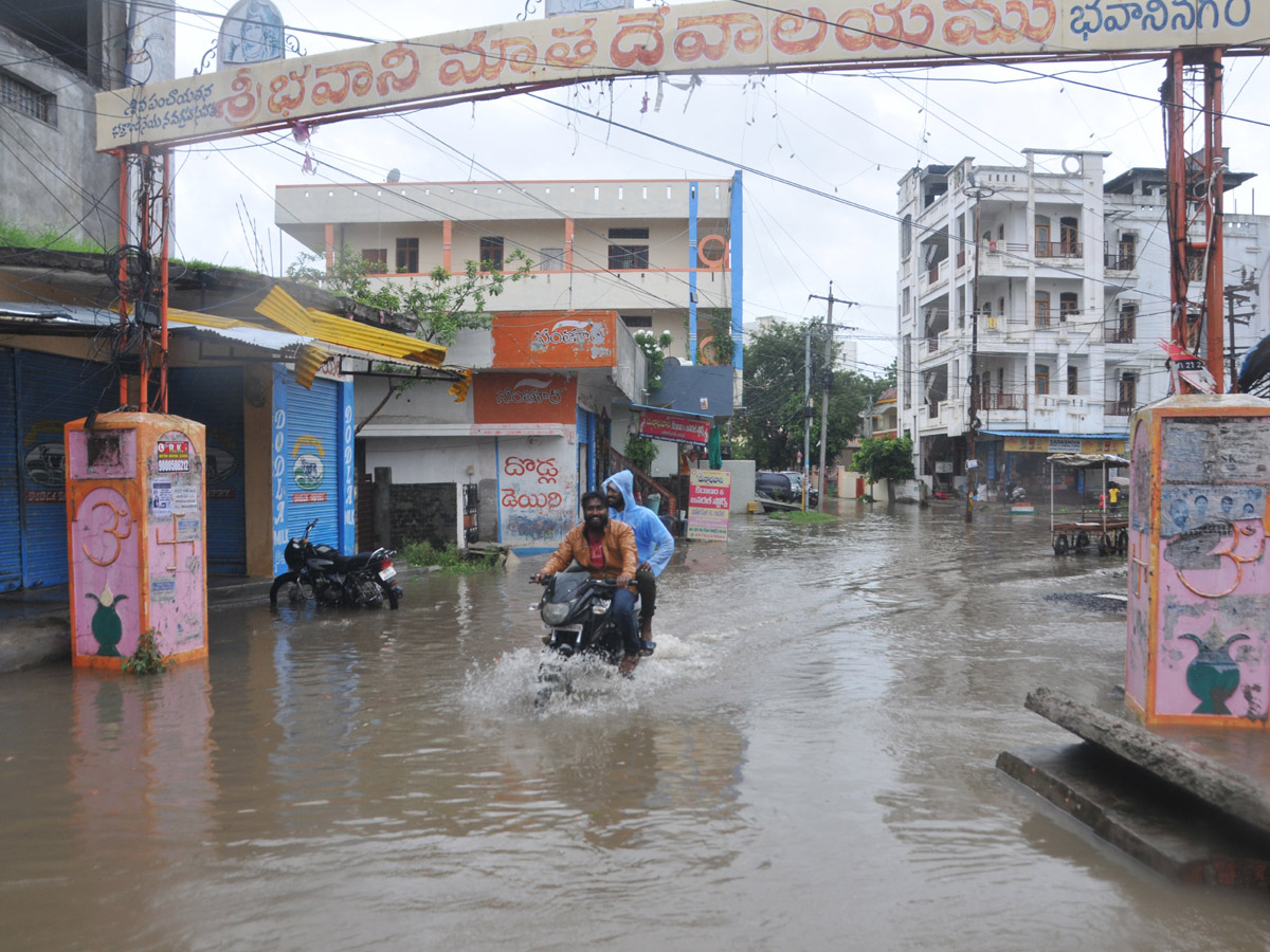 Heavy Rain in Telangana - Sakshi3