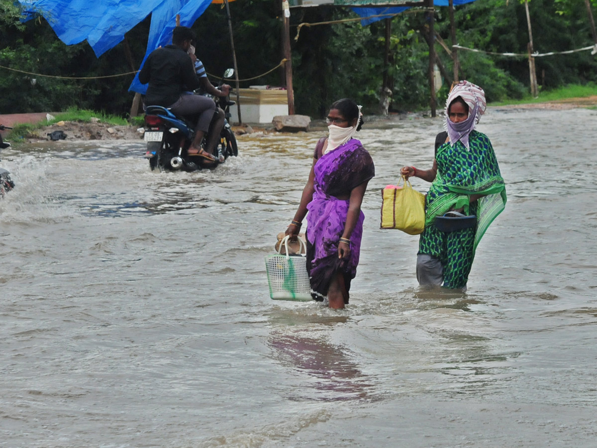 Heavy Rain in Telangana - Sakshi33