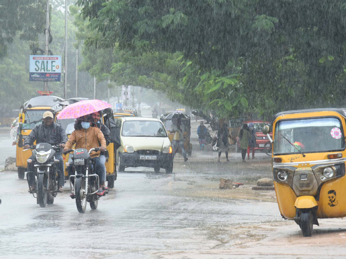 Heavy Rain in Telangana - Sakshi42