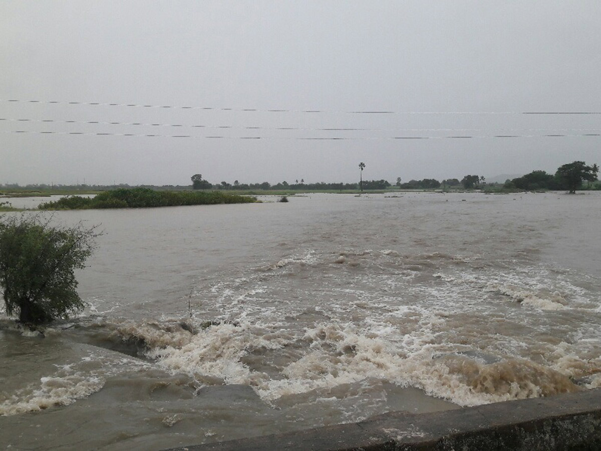 Heavy Rain in Telangana - Sakshi9